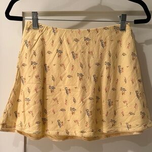 NWT Abercrombie & Fitch Yellow Floral Skort